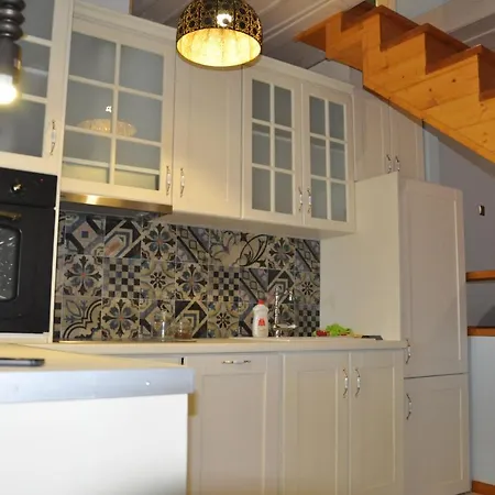 Landsted Apostolia's Big House Bed And View *