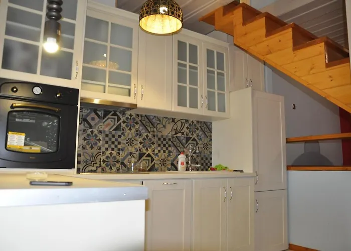 Landhuis Apostolia's Big House Bed And View *