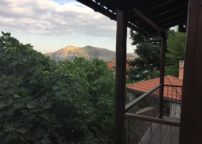 Apostolia's Big House Bed And View